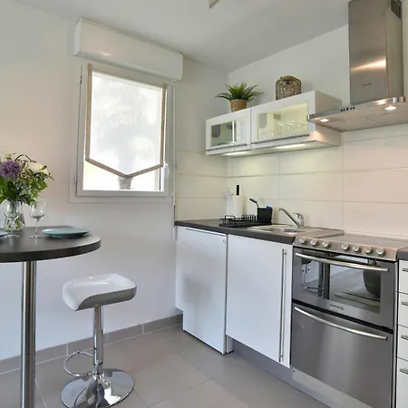 Escapade - Appartement Avec Jardin Et Parking Dinan Exterior photo